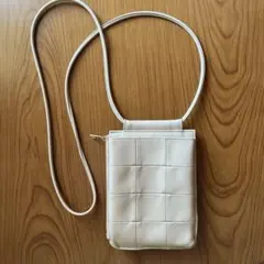 groveブロックマルチショルダーバック