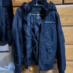 ALPHA IND. ブラック MA-1ジャケット