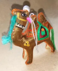 ヨルダンパビリオン　ラクダ ぬいぐるみサイズ大　民族織物 ヨルダンパビリオン ラクダ ぬいぐるみサイズ大 民族織物 最 安値 価格