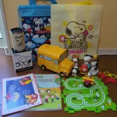 スヌーピー おもちゃセット フィギュア付き　バック付き