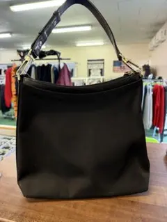 Guy Laroche（ギ・ラロッシュ）のヴィンテージバッグナイロンハンドバッグ