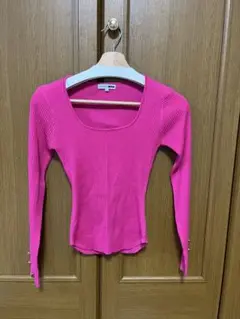 FASION NOVA カットソー　Sサイズ