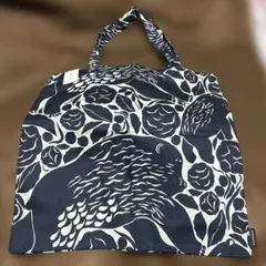 ⭐︎新品未使用⭐︎marimekko 花柄 トートバッグ ネイビー