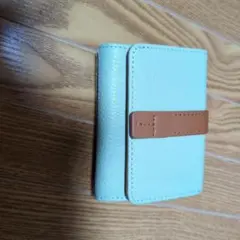 ミントグリーン 二つ折り財布 合成皮革
