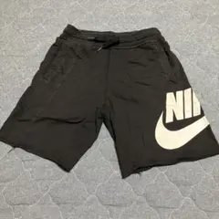 Nike ブラック ハーフパンツ Sサイズ