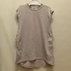 ベージュ ノースリーブ フリル トップス　110センチ