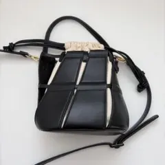 ZARA ショルダーバッグ バケットバッグのサムネイル
