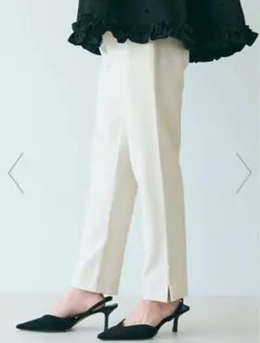 新品　COCA ストレッチスリットパール付きスラックスパンツ