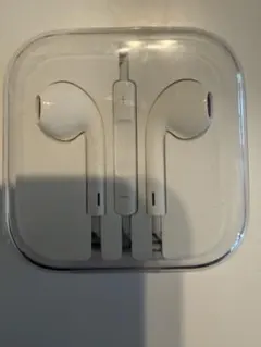 新品Apple純正　iPhone有線イヤホン