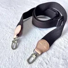 Item thumbnail for item cda584cb-d0e2-4cd9-bf49-e7d56d47836c