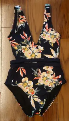 ロキシー　ボタニカルフラワー柄 ワンピース水着　インポート