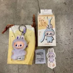 POP MART PIN FOR LOVE ラブブ　イニシャル　(E)