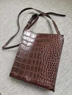 ALTROSE クロコ型押し　ショルダーバッグ　茶　ブラウン　クロコダイル風