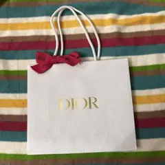 Dior ホワイトショップ袋 赤リボン付き　大