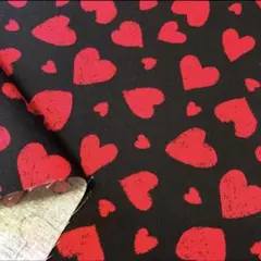 【USA生地】Timeless Treasures ランダムハート柄