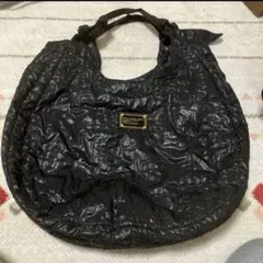 マークバイマークジェイコブス　大きなショルダーバッグ 黒