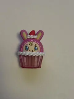 メゾピアノ ベリエちゃん　カップケーキ型小物入れのサムネイル