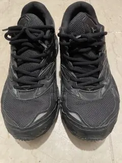 ランニングシューズ 27