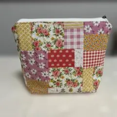 パッチワーク柄　ファスナーポーチM