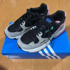 アディダス ファルコン コアブラック ライト グラニット W