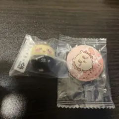 ちいかわ　くら寿司　くりまんじゅう　キーホルダー　シーサー　バッジ