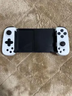 折りたたみ式スマートフォン用ゲームコントローラー