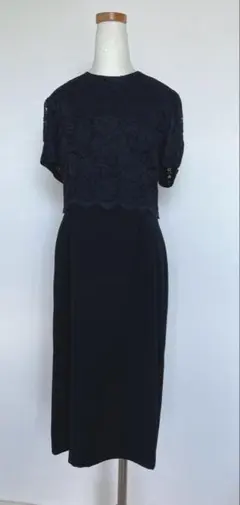 東京ソワール　ブラックフォーマルワンピース☆１１号