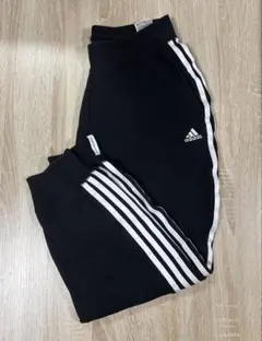 adidas ストライプ 黒 ジャージパンツ