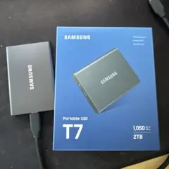 Samsung Portable SSD T7 2TB 本体