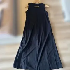 UNIQLOウルトラストレッチワンピース