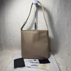 Archive》PRADA 2000FW Leather BowlingBag - メルカリ