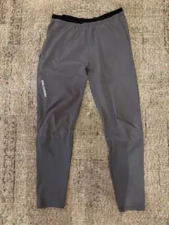 salomon ランニングパンツ　XS グレー