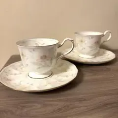 【NARUMI】ボーンチャイナ カップ&ソーサー 2セット