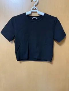 ZARA クロップド丈 Tシャツ ブラックのサムネイル