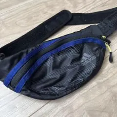 adidas ボディバッグ 黒/青 ストライプ