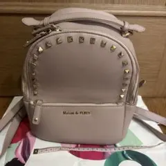 LOVE MOSCHINO スタッズ付きバックパック ピンク - メルカリ