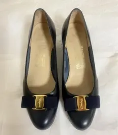 【美品】FERRAGAMO (フェラガモ)ネイビー 6ハーフ(1/2)