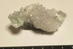 中国湖南省産 フローライト 原石 142g 蛍石 母岩付き 置物 天然石