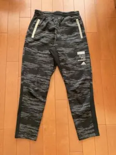 adidas アディダス　150 パンツ
