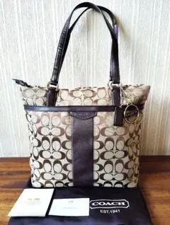 美品　COACH　コーチ　トートバッグ　シグネチャー　ブラウン　保護袋付