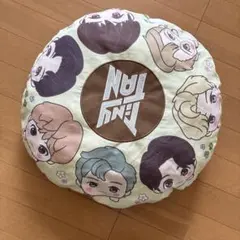 TinyTAN Dynamite クッション