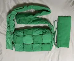 BOTTEGA VENETA ボッテガヴェネタ ショルダーバッグ　カセットのサムネイル