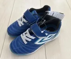 新品★UMBRO★アンブロ★サッカートレーニングシューズ★幅広タイプ★16.0㎝