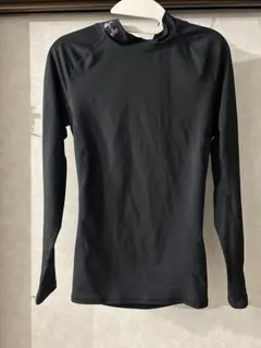 Under Armour ヒートギア 長袖シャツ SM/JP M ブラック