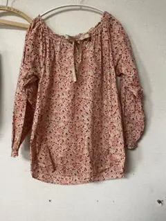 タグ付き 未使用品 24SS ハグオーワー シフォンギャザーブラウス ピンク タグ付き 未使用品 24SS ハグオーワー シフォンギャザーブラウス