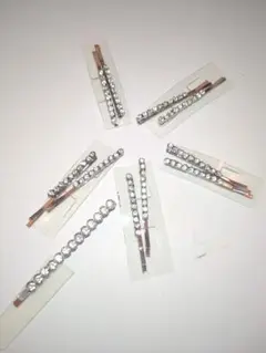 ヘアピン　シルバー色台クリスタル石　合計5ペアと同色１本 （計11本）　の価格