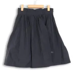 上品フレア BURBERRY BLUE LABEL スカート38 紺 日本製のサムネイル