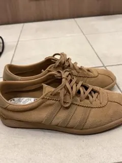 adidas タバコ