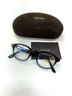 TOM FORD ライトピンクカラーレンズ ブルーライトカットレンズ付 
