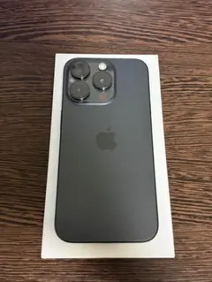 iPhone 15 Pro 256GB - ブラックチタニウム